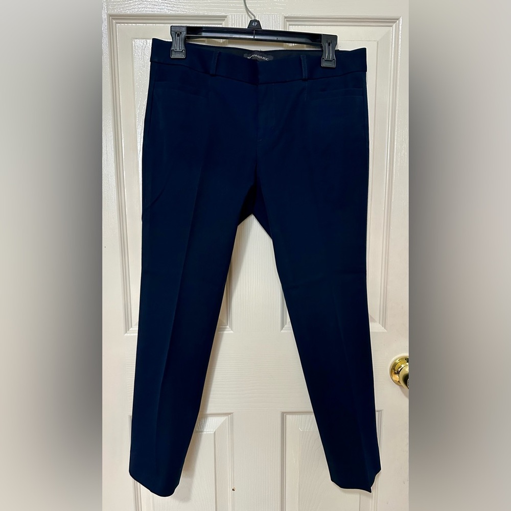 BR Women’s Skinny Mid Rise Sloan Ankle Pant in Navy